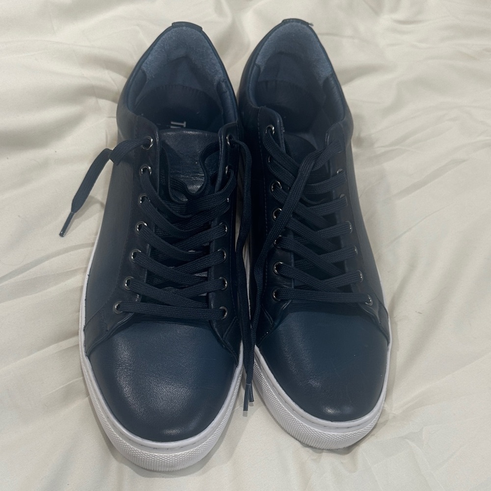 Thursday Blue Leather Sneakers